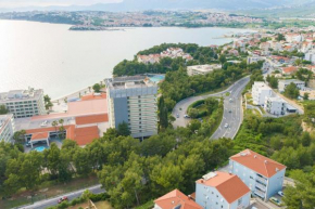 Apartment R&R, Podstrana